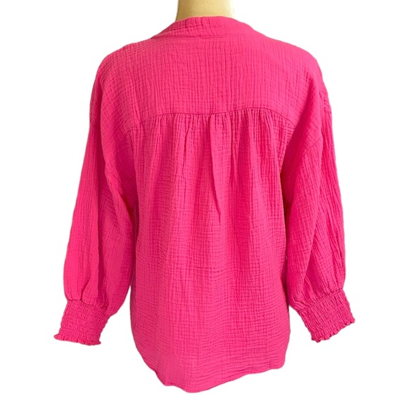 Evereve Eleanor Smocked Gauze Top Size Small - Picture 3 of 12